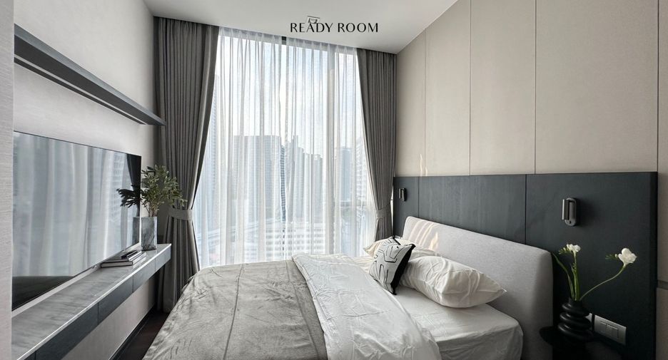 Condo en alquiler y en venta de 3 habitaciones en Khlong Toei, Bangkok