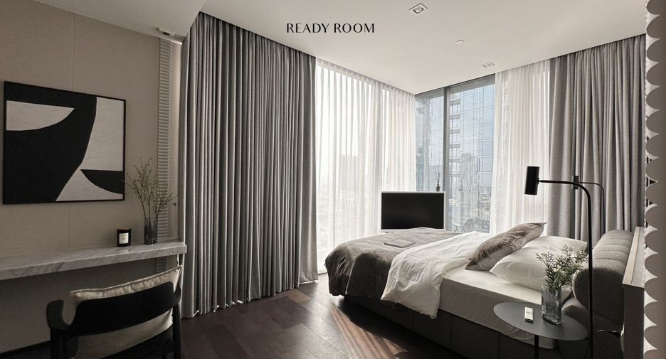 Condo en alquiler y en venta de 3 habitaciones en Khlong Toei, Bangkok