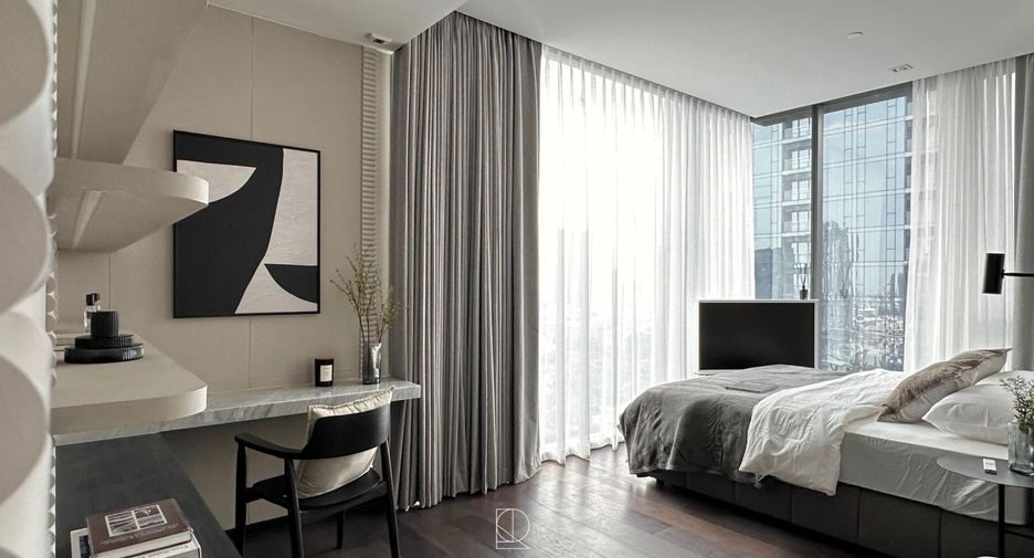 Condo en alquiler y en venta de 3 habitaciones en Khlong Toei, Bangkok