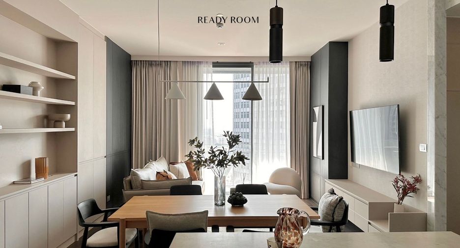 Condo en alquiler y en venta de 3 habitaciones en Khlong Toei, Bangkok