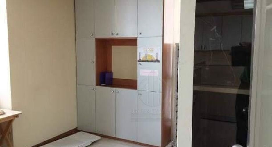 For rent 4 bedrooms office in Khlong Toei, Bangkok