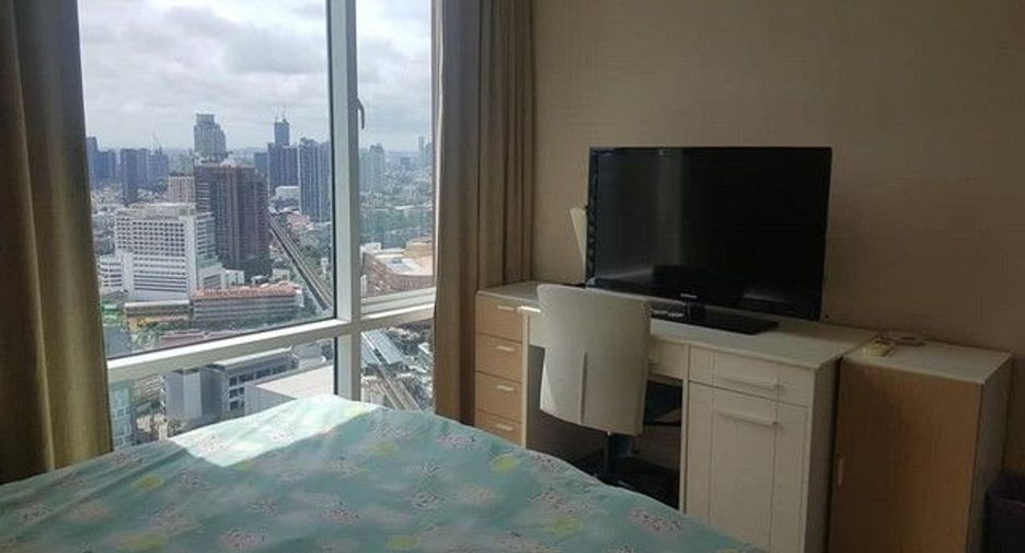 For sale 4 bedrooms condo in Khlong Toei, Bangkok