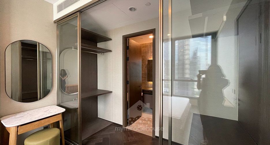 For rent 1 bed condo in Khlong Toei, Bangkok