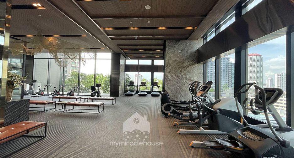 For rent 1 bed condo in Khlong Toei, Bangkok