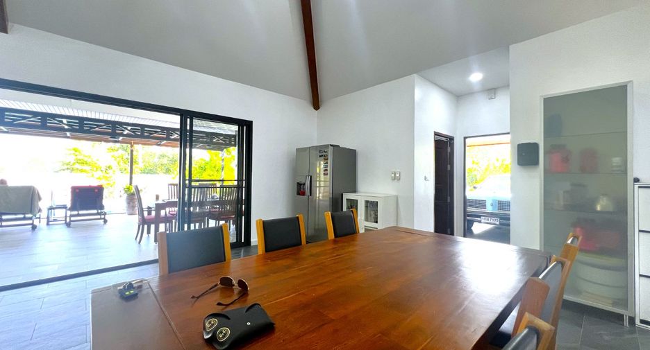 For sale 2 bed villa in Mueang Krabi, Krabi