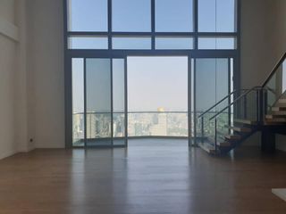 À vendre 3 chambres condo à Khlong San, Bangkok