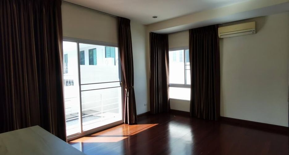 ให้เช่า 3 ห้องนอน บ้านเดี่ยว ใน วัฒนา, กรุงเทพฯ