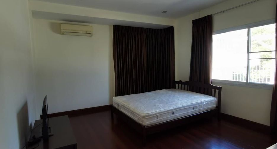 ให้เช่า 3 ห้องนอน บ้านเดี่ยว ใน วัฒนา, กรุงเทพฯ