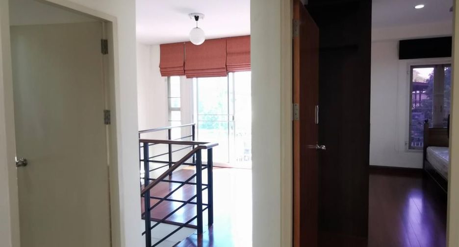 ให้เช่า 3 ห้องนอน บ้านเดี่ยว ใน วัฒนา, กรุงเทพฯ