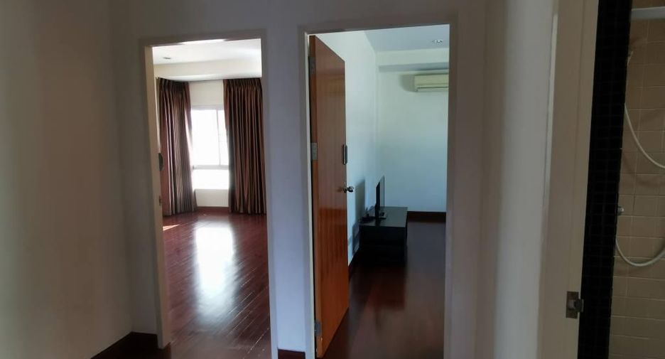 ให้เช่า 3 ห้องนอน บ้านเดี่ยว ใน วัฒนา, กรุงเทพฯ
