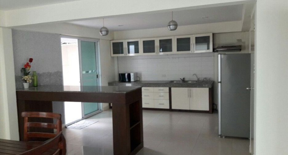 ให้เช่า 3 ห้องนอน บ้านเดี่ยว ใน วัฒนา, กรุงเทพฯ