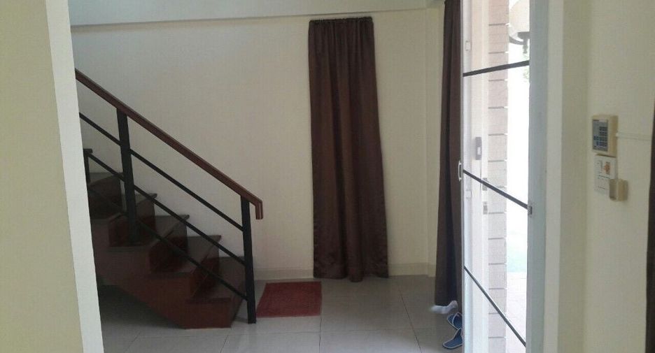 ให้เช่า 3 ห้องนอน บ้านเดี่ยว ใน วัฒนา, กรุงเทพฯ