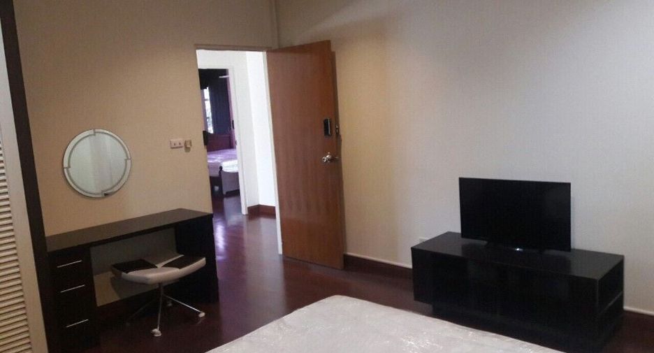 ให้เช่า 3 ห้องนอน บ้านเดี่ยว ใน วัฒนา, กรุงเทพฯ