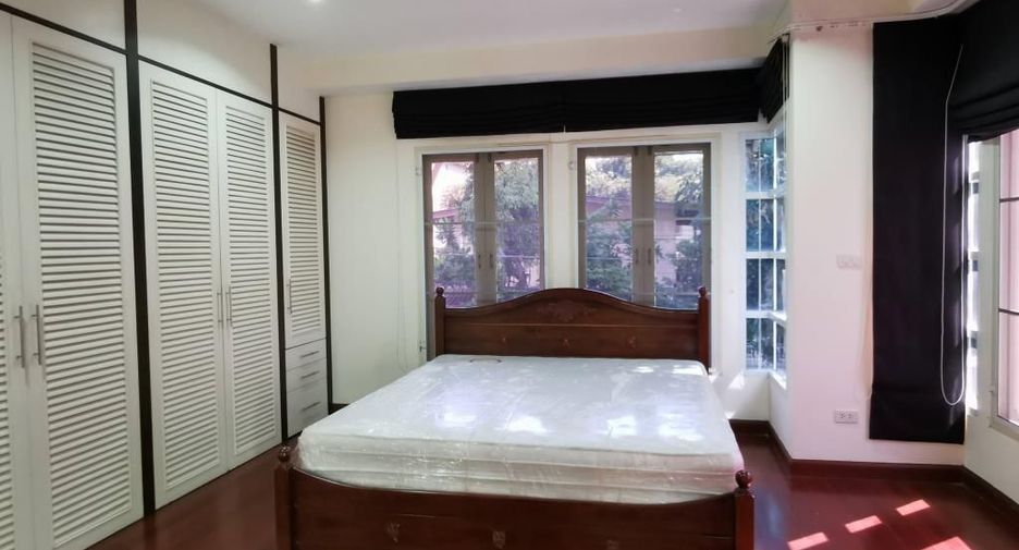 ให้เช่า 3 ห้องนอน บ้านเดี่ยว ใน วัฒนา, กรุงเทพฯ