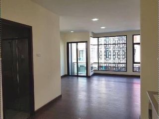 For rent 5 bed retail Space in Mueang Chiang Mai, Chiang Mai