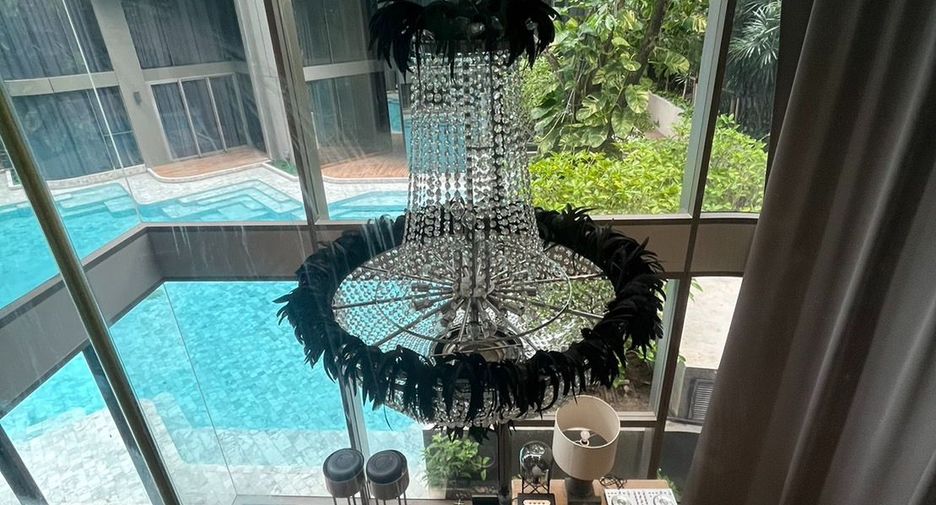 For rent and for sale 3 bedrooms condo in Watthana, Bangkok
