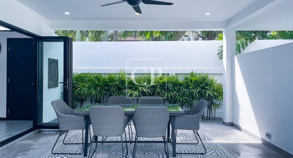 For sale 2 bedrooms villa in Mueang Phuket, Phuket