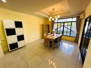 Haus zur Miete mit 3 Zimmer in Watthana, Bangkok