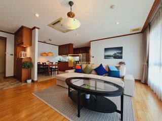 For rent 2 bedrooms apartment in Watthana, Bangkok