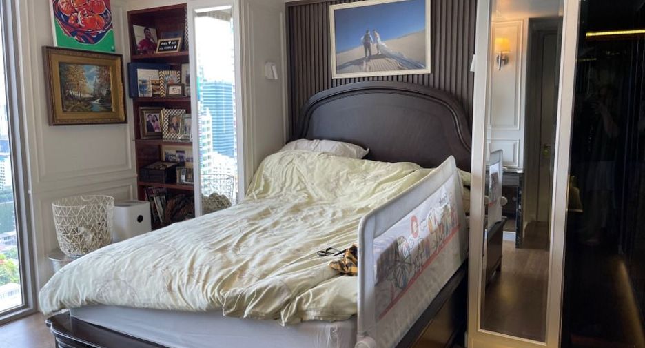 For sale 2 bed condo in Sathon, Bangkok