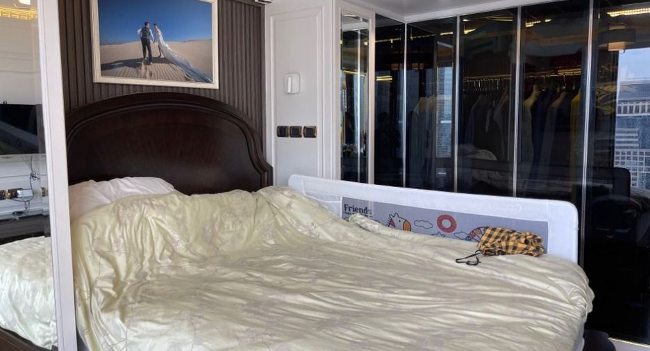 For sale 2 bed condo in Sathon, Bangkok