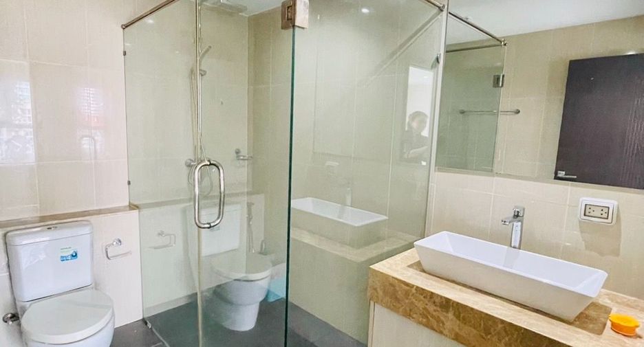 For sale 3 bedrooms condo in Bang Lamung, Chonburi