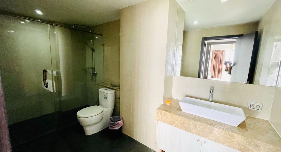 For sale 3 bedrooms condo in Bang Lamung, Chonburi