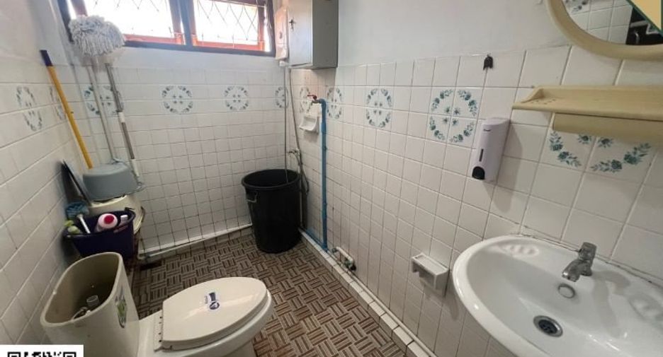 For sale 3 bedrooms office in Watthana, Bangkok