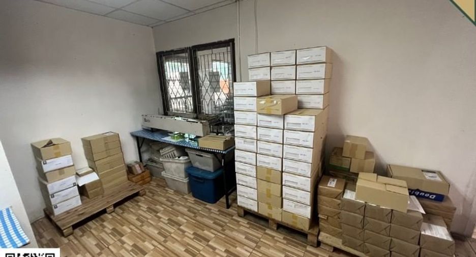 For sale 3 bedrooms office in Watthana, Bangkok