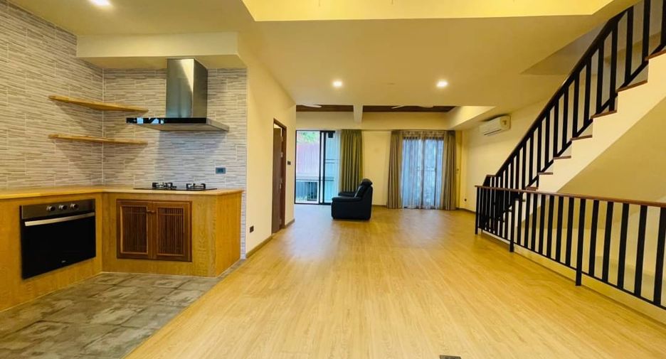 For sale 2 bedrooms townhouse in Mae Rim, Chiang Mai