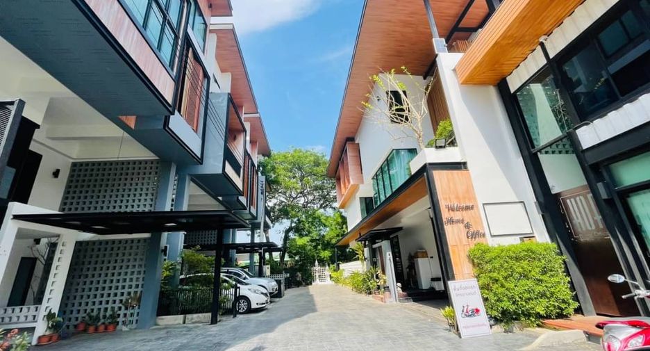 For sale 2 bedrooms townhouse in Mae Rim, Chiang Mai
