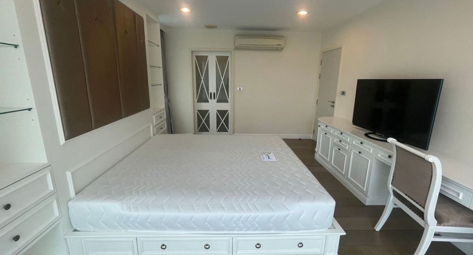 ให้เช่า 3 ห้องนอน คอนโด ใน คลองเตย, กรุงเทพฯ