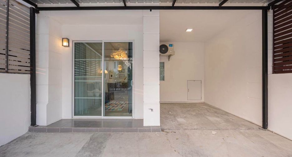 For rent 3 ベッドルーム townhouse in Mueang Chiang Mai, Chiang Mai