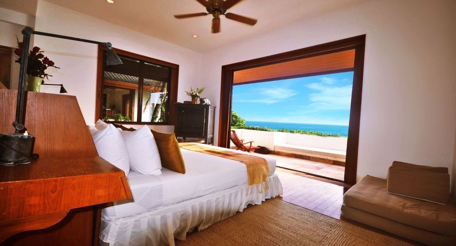 For sale 4 bedrooms villa in Mueang Phuket, Phuket