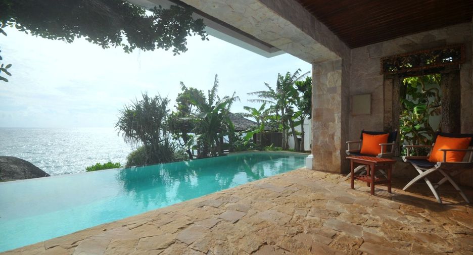 For sale 4 bedrooms villa in Mueang Phuket, Phuket