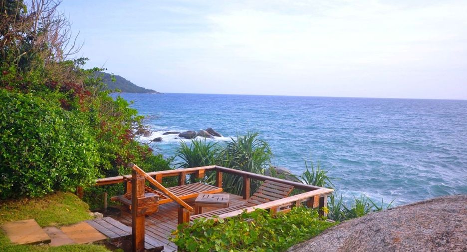 For sale 4 bedrooms villa in Mueang Phuket, Phuket