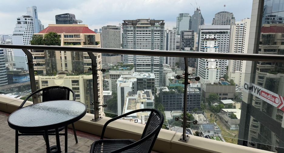 For rent 2 bedrooms condo in Khlong Toei, Bangkok