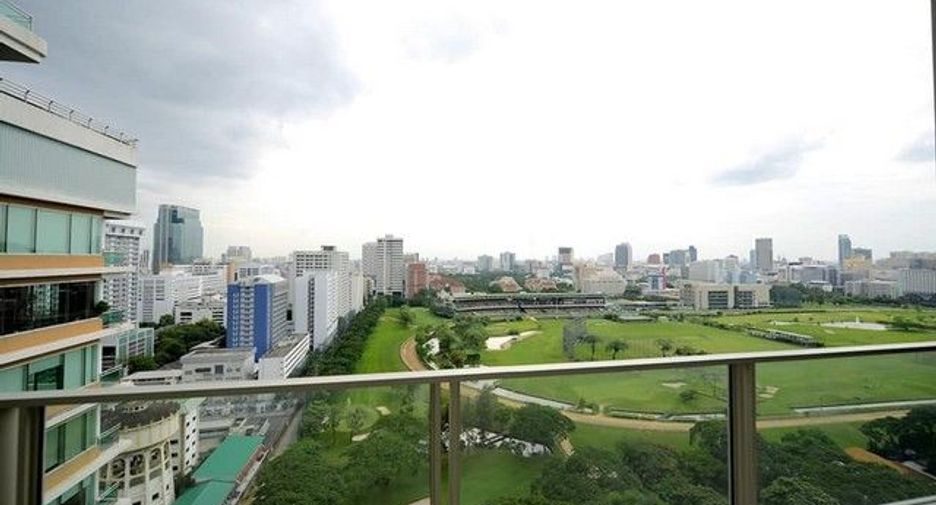 À louer 2 chambres condo à Pathum Wan, Bangkok