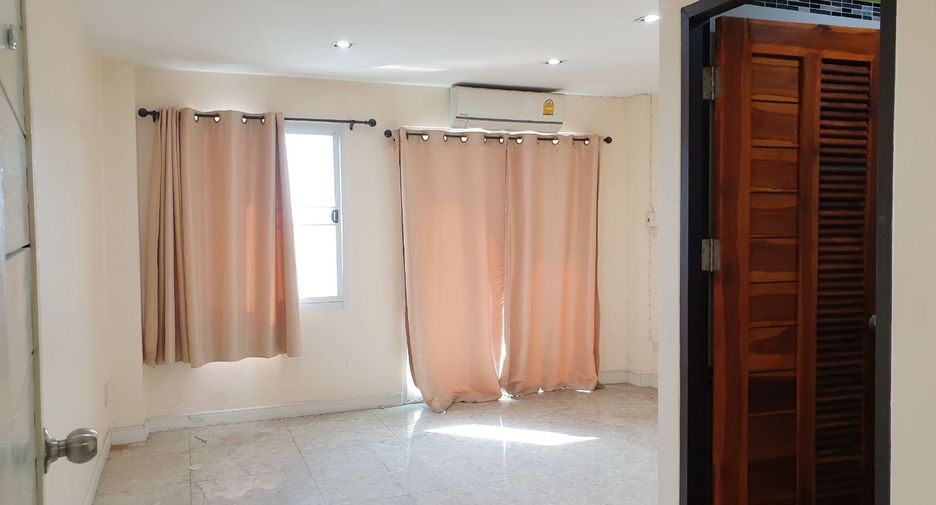 For sale 3 bedrooms retail Space in Mueang Ratchaburi, Ratchaburi