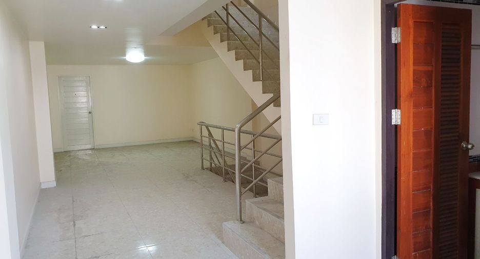 For sale 3 bedrooms retail Space in Mueang Ratchaburi, Ratchaburi