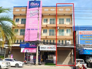 For sale 3 bed retail Space in Mueang Ratchaburi, Ratchaburi