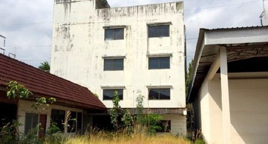 For sale warehouse in Mueang Chiang Rai, Chiang Rai