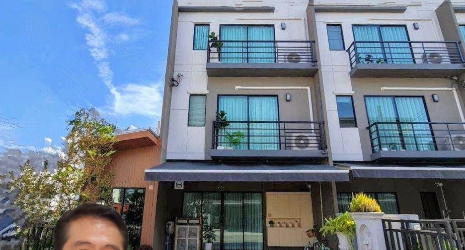 For sale 4 bed townhouse in Bang Kruai, Nonthaburi