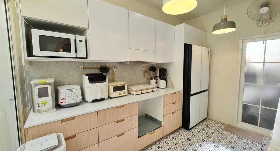 Reihenhaus zum Kauf mit 4 Zimmer in Bang Kruai, Nonthaburi