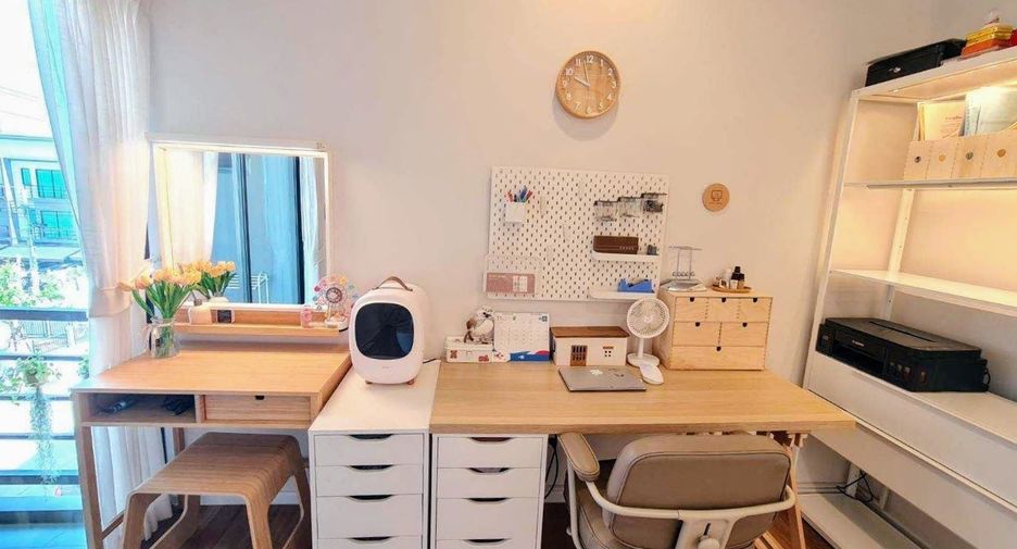 Reihenhaus zum Kauf mit 4 Zimmer in Bang Kruai, Nonthaburi