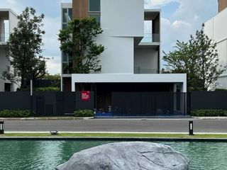 For rent 3 bedrooms house in Saphan Sung, Bangkok