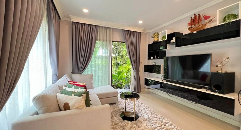 For rent そして for sale 5 Beds house in Bang Khen, Bangkok