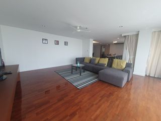 For rent 3 ベッドルーム condo in Sathon, Bangkok