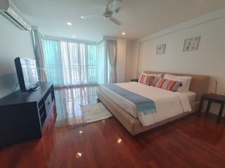 For rent 3 ベッドルーム condo in Sathon, Bangkok