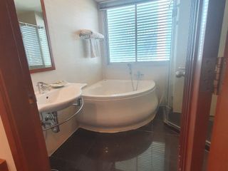 For rent 3 ベッドルーム condo in Sathon, Bangkok